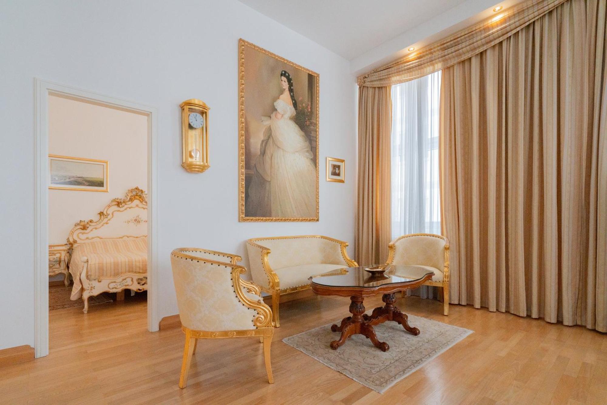 Empress Sisi Royal Apartment Wenen Buitenkant foto